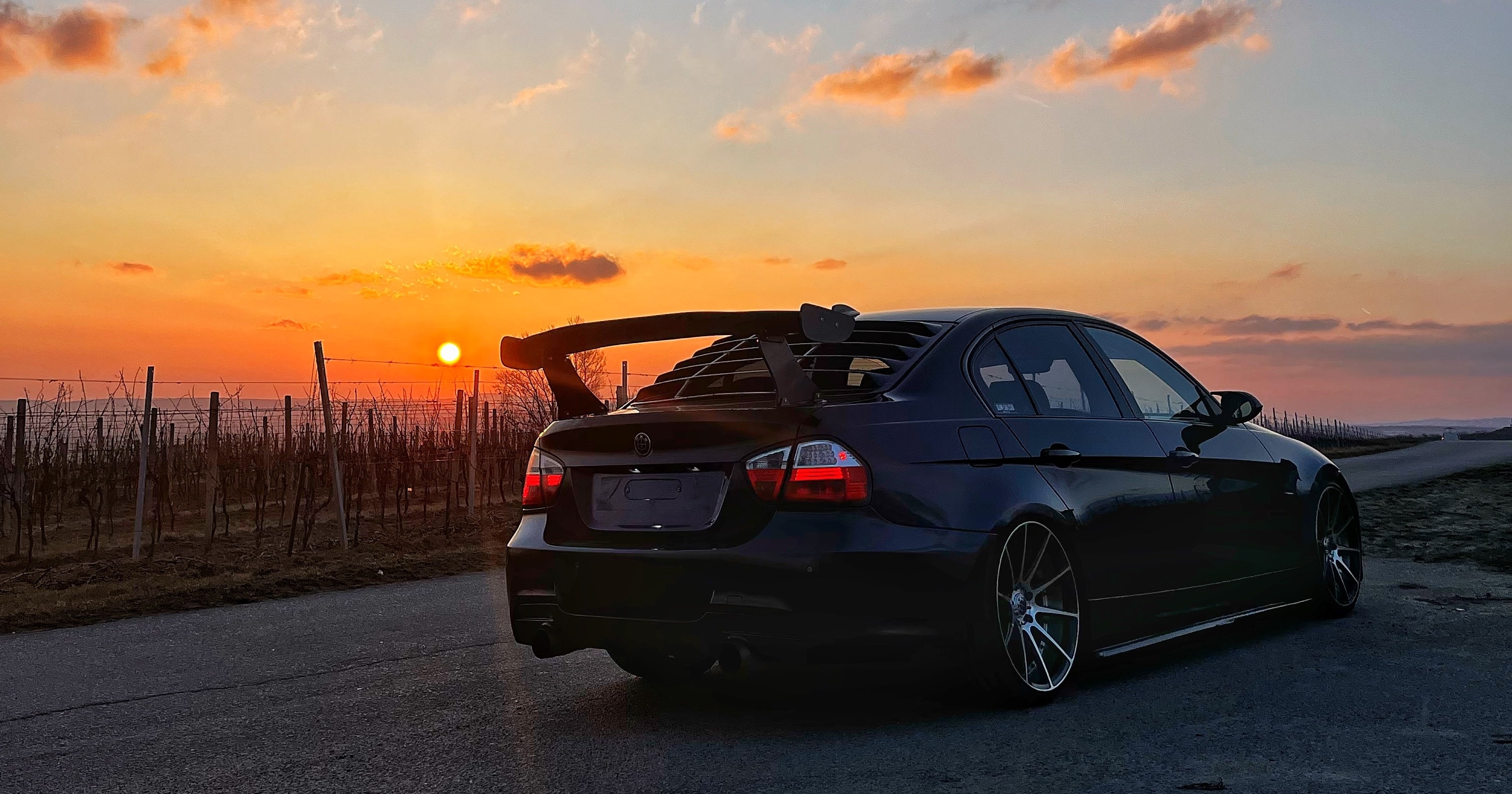 bmw-e90-330i-190kw-od-phoenixe-2-min